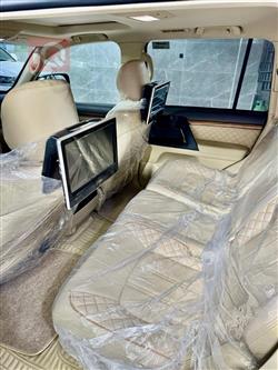 تۆیۆتا لاند کروزەر